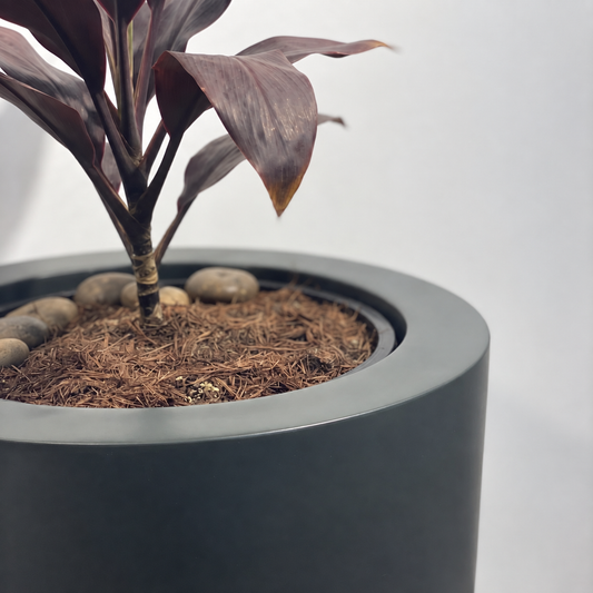 Guldaan Architectural Planter