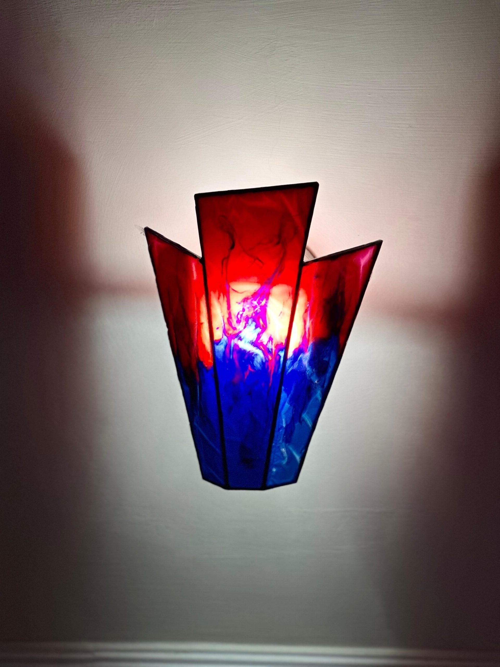 Magic Lava Lamp Decorative Acrylic Resin and Metal Motion Light